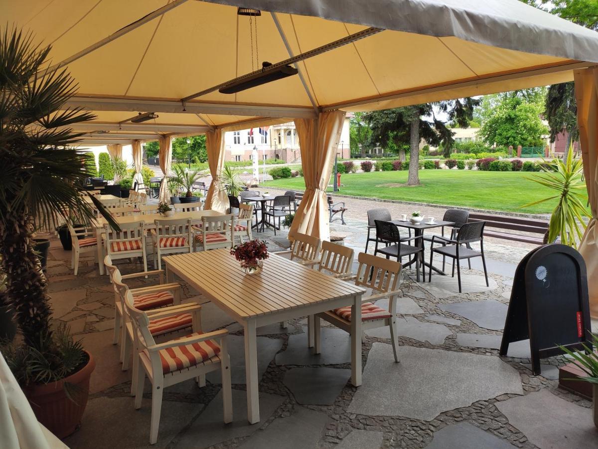 Hotel Sandro Silver & Spichlerz Antoniny Leszno  Bagian luar foto