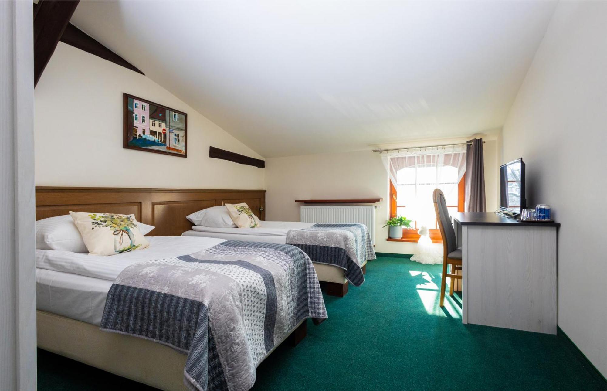 Hotel Sandro Silver & Spichlerz Antoniny Leszno  Bagian luar foto
