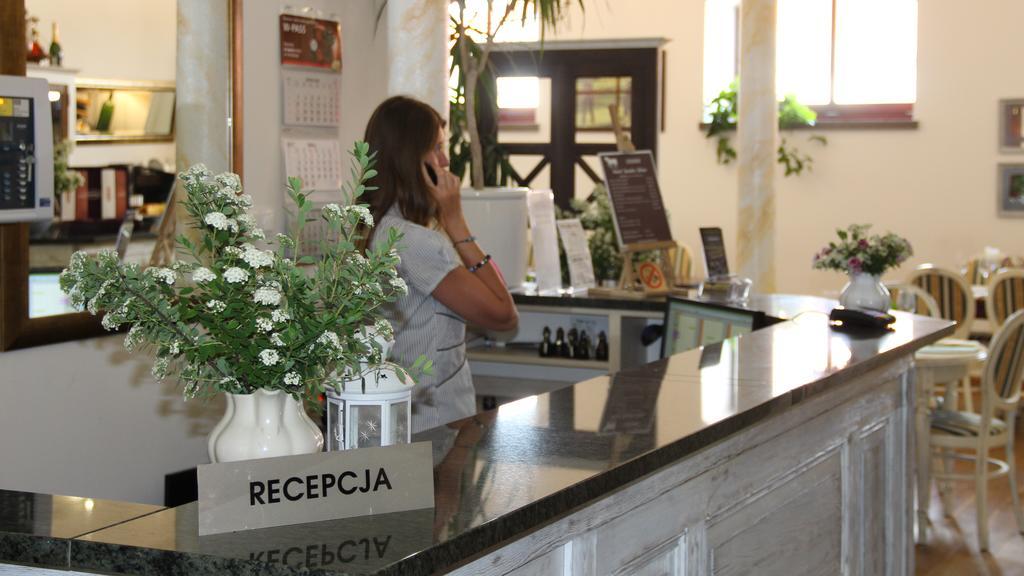 Hotel Sandro Silver & Spichlerz Antoniny Leszno  Bagian luar foto